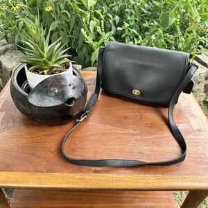 Vintage Leather Coach Ridgefield Flap Style No. 9812 - United States